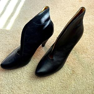 Black Seychelles Ankle Bootie Heels, Size 11